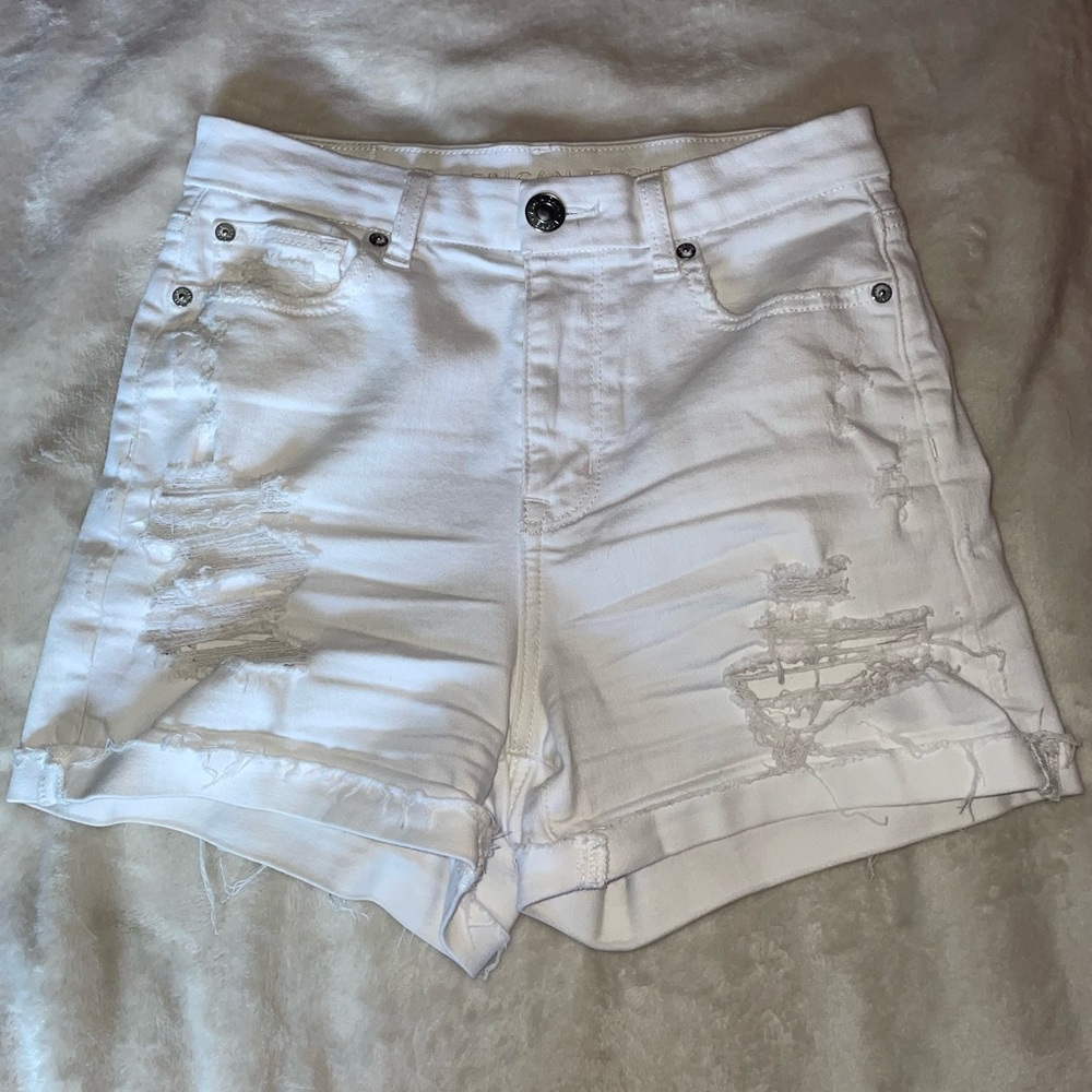 Brand~ American Eagle (curvy hi-rise shortie), Size~ 2, Color~ White